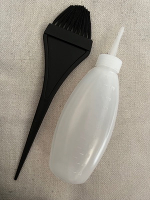 Hair dye brush and bottle new, 200 ml