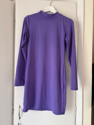 Purple short tight Shein dress like new, size large