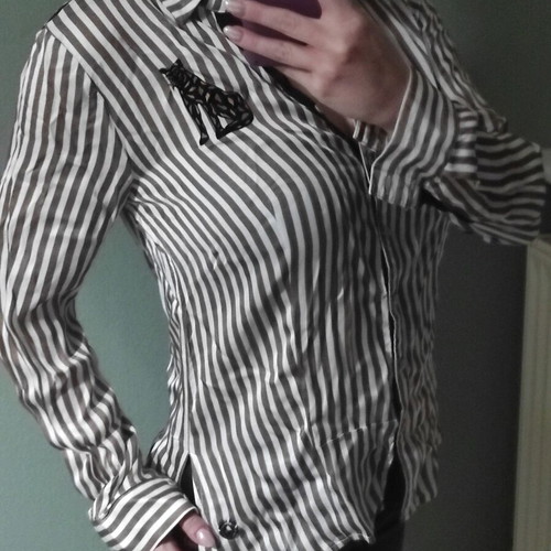 Women's shirt with unique patterns like new, size S