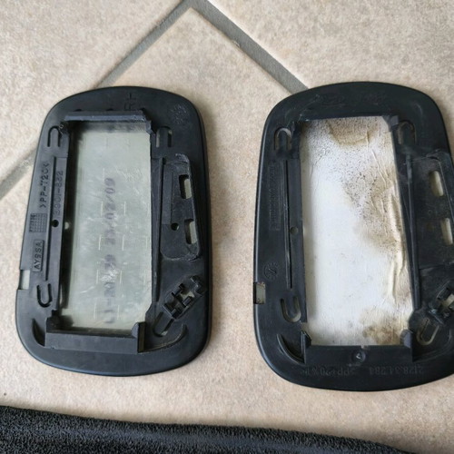 Ford Fiesta mirror glass and adjustment handles used