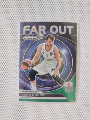 Карта Luka Doncic Far Out Green 2023-24 Euroleague като нова