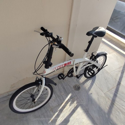 Folding bike used, 20 inch wheels, 6 speeds, V-Brake
