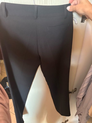 Women's pants size XS 34 black like new