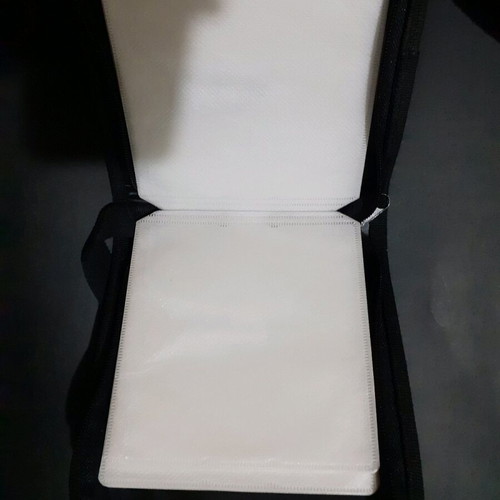 CD, DVD case like new with 14 double-sided sleeves