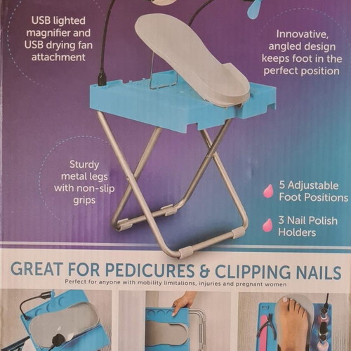 Pedicure table with fan and magnifying glass brand new