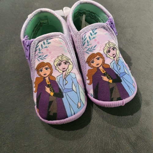 Frozen kids slippers new, size 21 for girl
