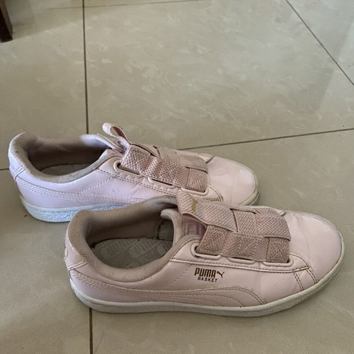 Puma women's athletic shoes used, pink, size 37