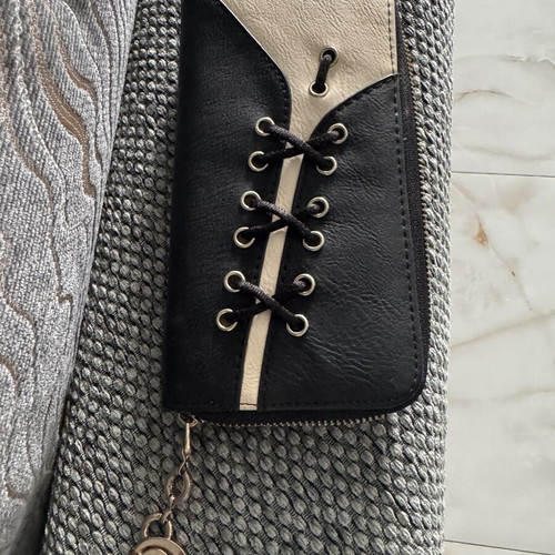 Wallet black and beige