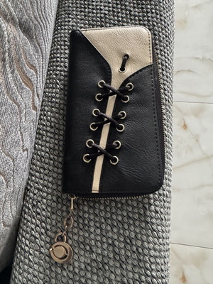 Wallet black and beige
