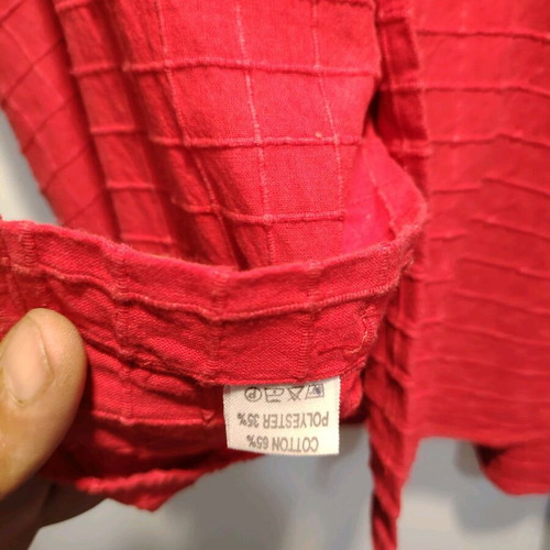 Men's shirt used, size XL, red