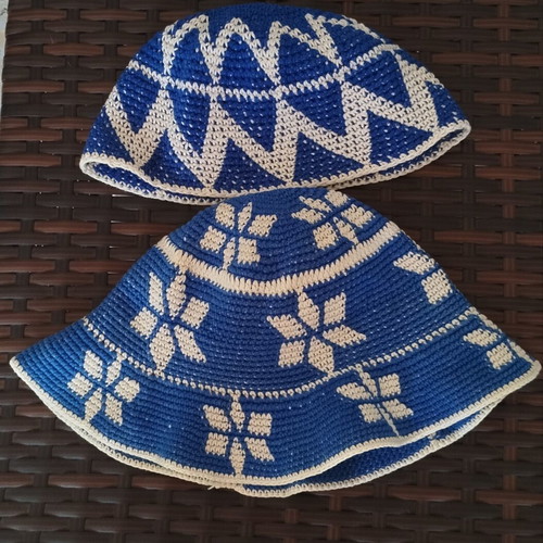 Egyptian hats like new, set of 2, crochet cotton