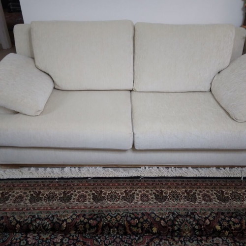 Two sofas set like new, two-seater and three-seater