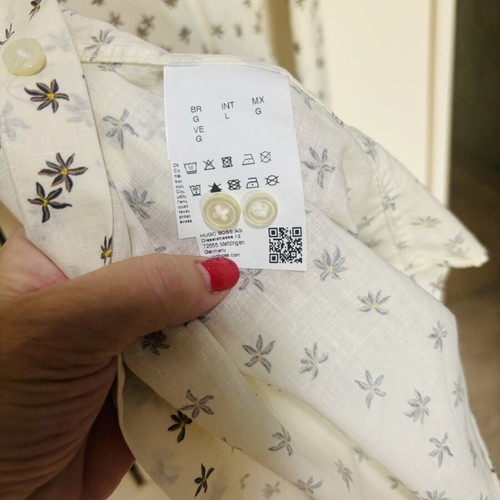 Boss shirt with floral pattern like new, size L