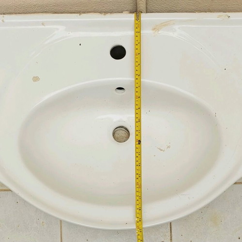 Large Porcelain Bathroom Sink 75cm used with scratch