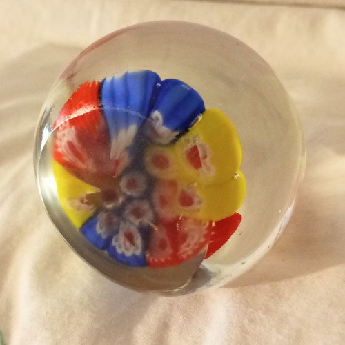 Press Papier Murano Millefiori Italy vintage, used