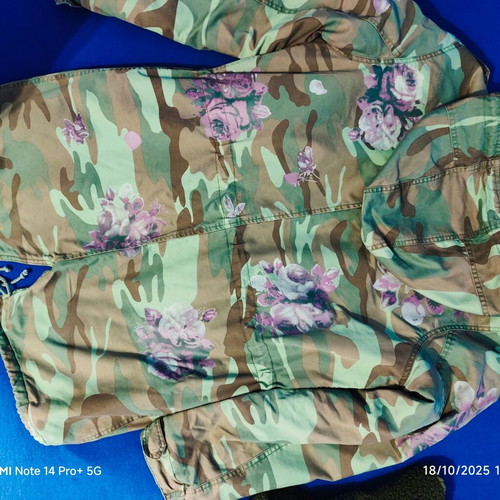 Attrattivo jacket XL like new, multicolor with lining and hood