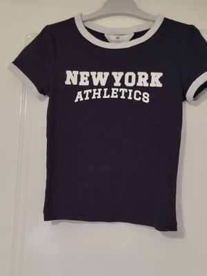 H&M navy t-shirt 12-14 years, like new, cotton, stretchy