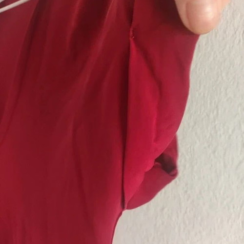 & Other Stories women's cupro T-shirt V-neck like new, red, XS/S