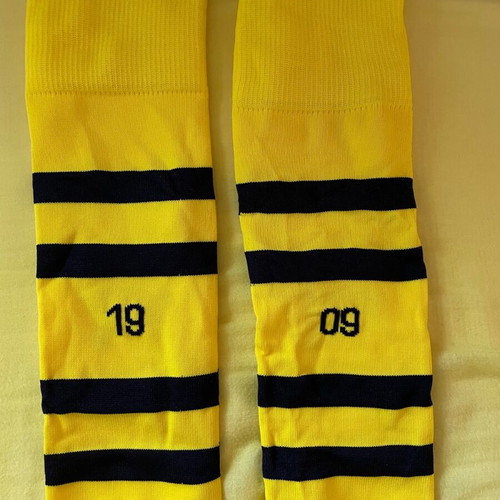 Borussia Dortmund training socks like new, authentic