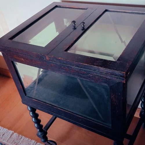 Vintage bar furniture like new, opens from top