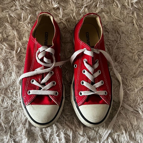 Converse All Star size 32 like new, red and white sneakers