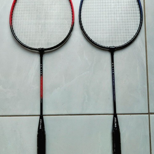 Badminton rackets JIELING JL118 set of 2 like new, red and blue