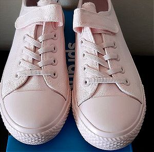 Γυναικεία Παπούτσια - Sneakers σε απαλο ροζ χρωμα ΝΟΥΜΕΡΟ 35  18 €