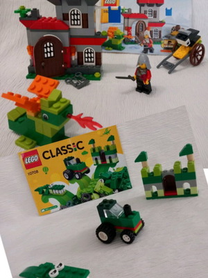 Lego 10708 & 5929 like new, 2 complete builds with instructions