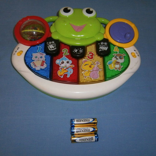 Frog Piano used with batteries included