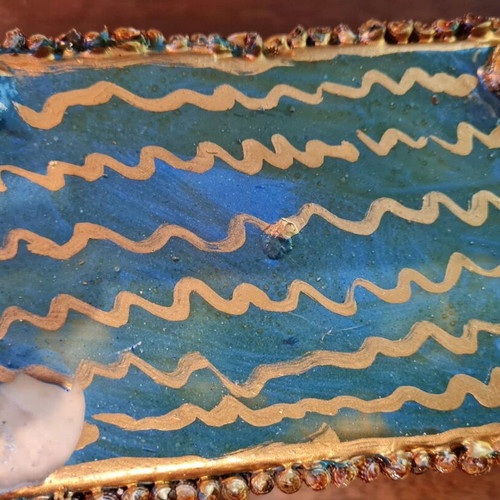 Handmade shell box used with fabric lining