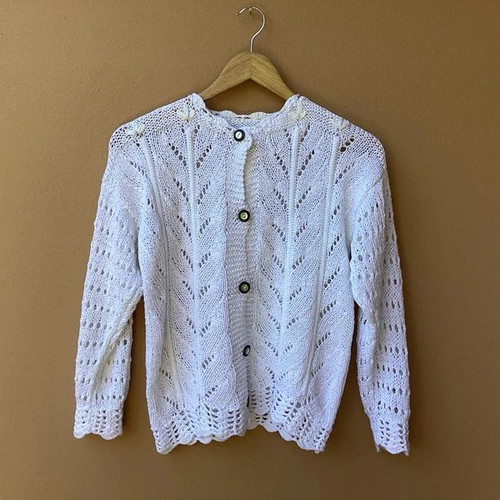 White handmade knitted vintage cardigan like new, size M