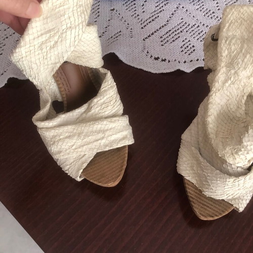 Zara leather sandals like new, white, snake skin effect, size 38