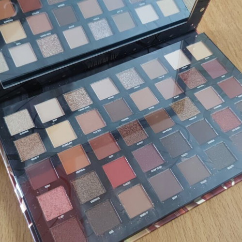 W7 Warm Up "The Hottest Nudes" eyeshadow palette, 40 shades