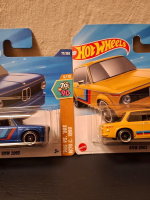 BMW 2002 Hot Wheels σετ 2 καινούργια