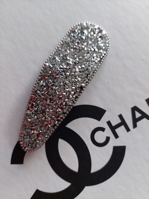 Κοκαλάκι μαλλιών καινούργιο με πέτρες που γυαλίζουν