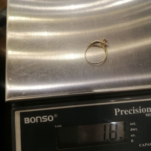 14K Gold Solitaire Ring new with 585 hallmark