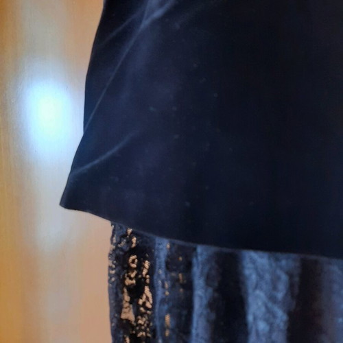Evening skirt black velvet with lace new, size L