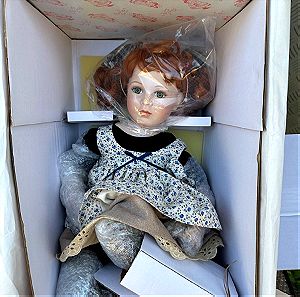 Παλιά κούκλα porcelain Doll. Διαστάσεις:44x28cm. ΤΙΜΗ:60 ευρώ