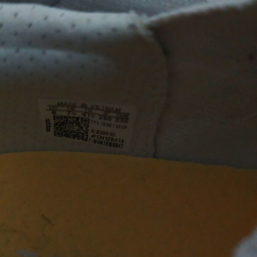 Adidas Ultra Boost sneakers like new, size 41.5, white