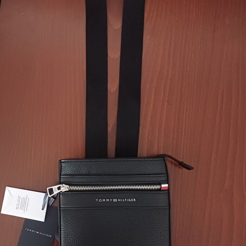Tommy Hilfiger shoulder bag new, black