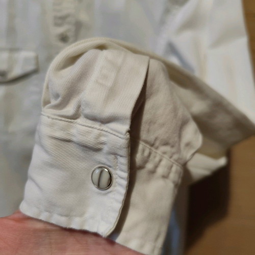 White shirt like new, size M, denim-like fabric