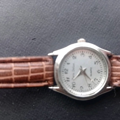 Christian Delon watch like new with case