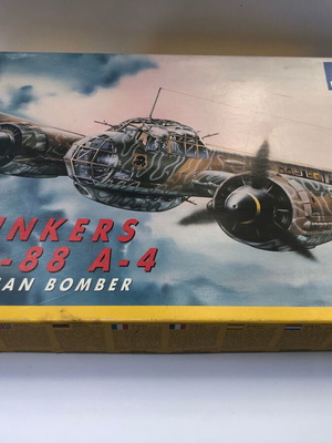 Junkers JU-88 A-4 German Bomber model kit new 1:72 Italeri