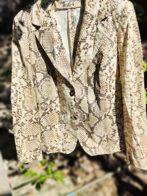 Σακάκι γυναικείο σε άριστη κατάσταση μέγεθος M και L