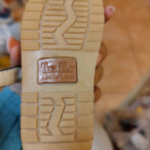 Anatomic sandals for girl new without tags