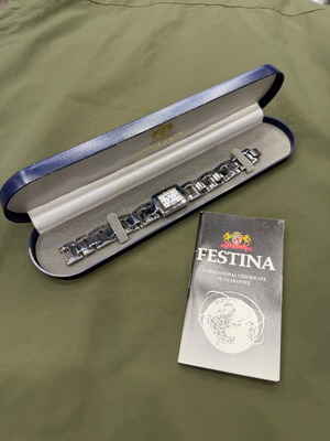 Festina γυναικείο ρολόι καινούργιο, ασημί