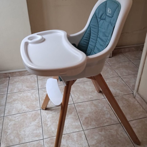 Kinderkraft baby high chair like new