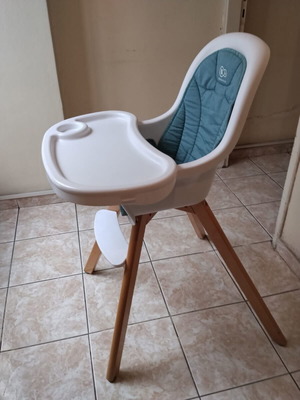 Kinderkraft baby high chair like new