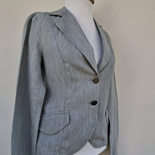 Sisley suit XL like new, jacket and skirt, gray