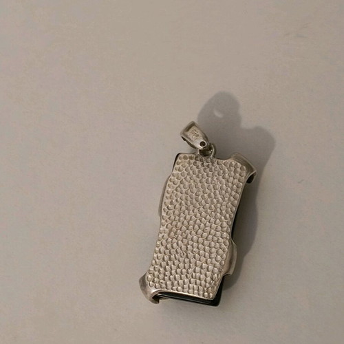 Pendant used 925 silver with stone
